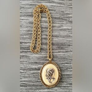 Vintage Sarah Coventry "Roman Holiday" Cameo Necklace